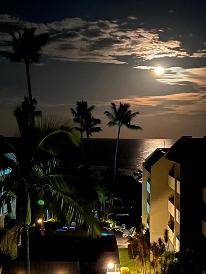 Kona Magic Ali'I - Top Floor Views, Pool, Beach, Sunsets Kailua-Kona Eksteriør billede